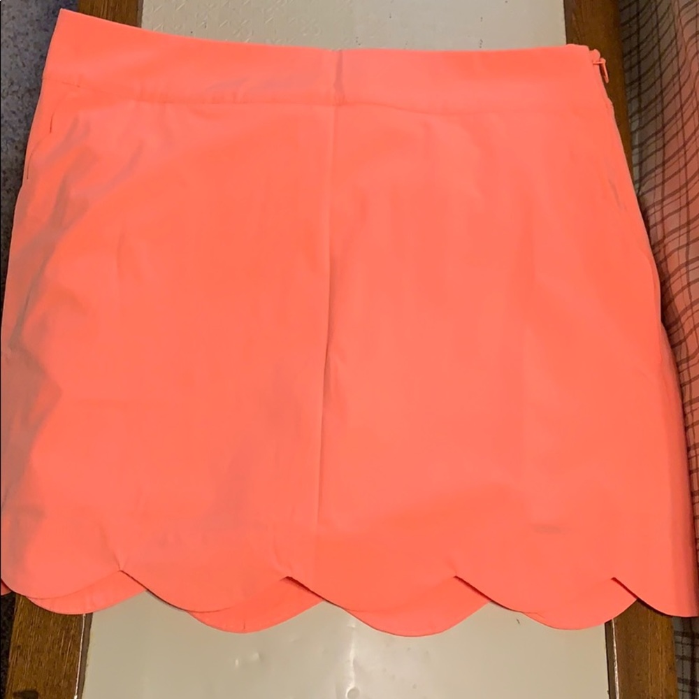 Vineyard Vines scalloped skort